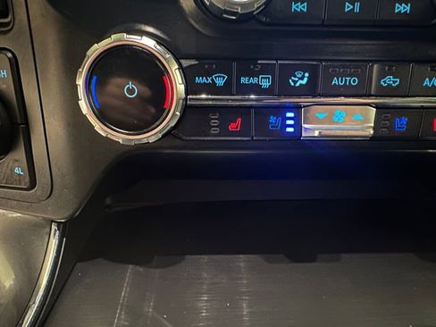 Used 2022 Ford F150 Lariat image 14