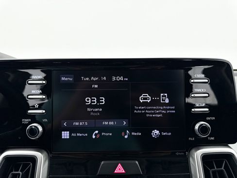 Used 2023 Kia Sorento LX image 22