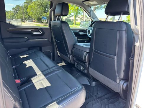Used 2023 Chevrolet Silverado 1500 LT w/ Protection Package AWD/4WD image 17