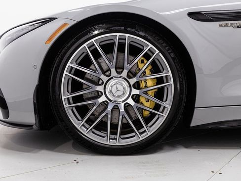 Used 2022 Mercedes-Benz SL 63 AMG 4MATIC image 40