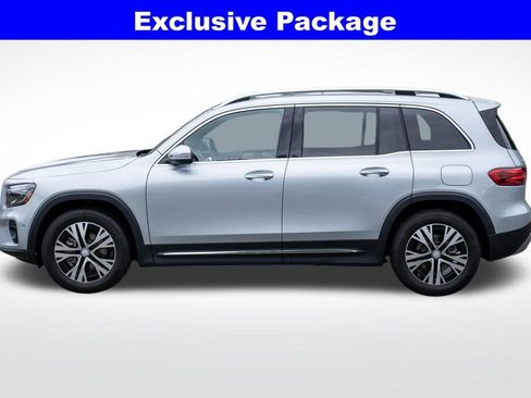 Used 2026 Mercedes-Benz GLB 250 4MATIC w/ Exclusive Package image 5
