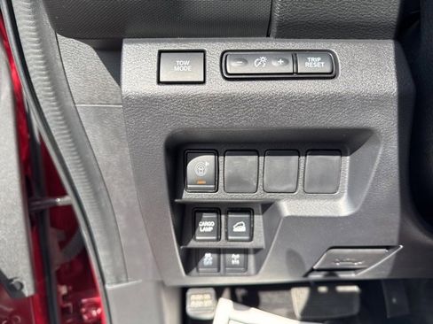 Used 2023 Nissan Frontier PRO-4X w/ Technology Package image 19