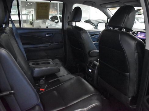 Used 2017 Honda Pilot Touring image 24