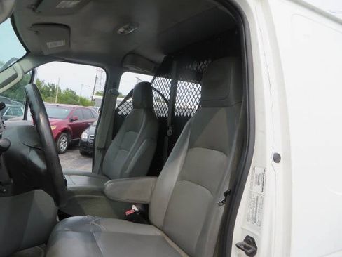 Used 2014 Ford E-150 and Econoline 150 RWD image 24