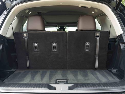 Used 2025 Honda Pilot Elite image 44
