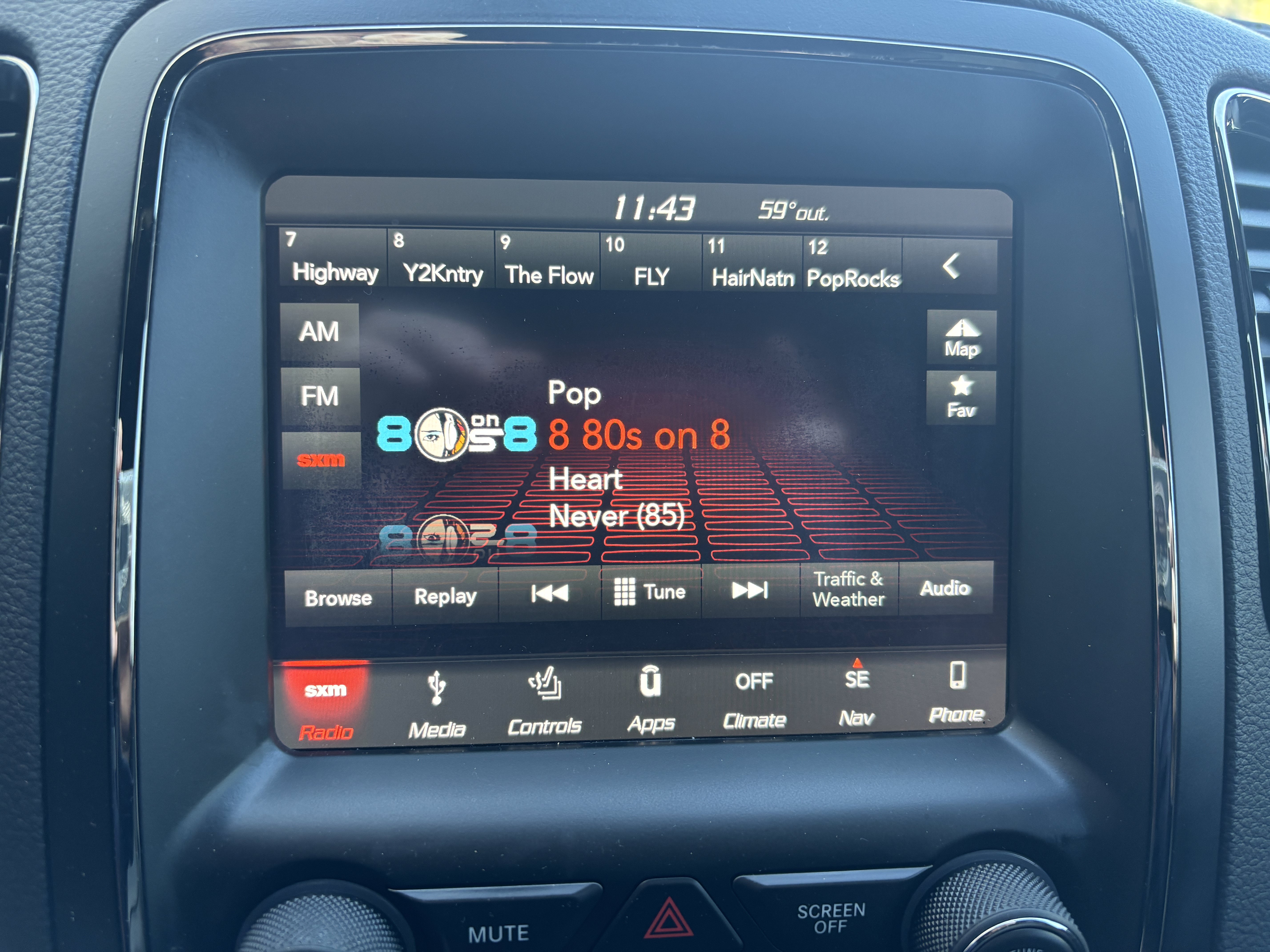 Used 2018 Dodge Durango R/T AWD/4WD image 32
