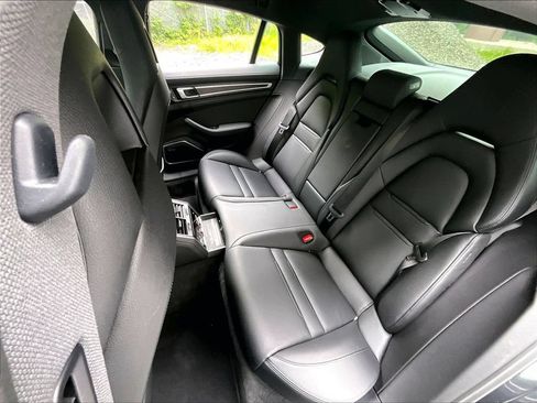 Certified 2023 Porsche Panamera 4 Platinum Edition AWD/4WD image 22