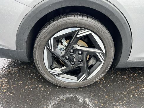 Used 2025 Kia K4 EX image 9