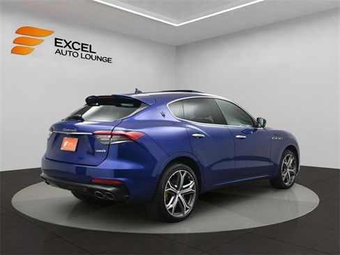Used 2022 Maserati Levante Modena image 5