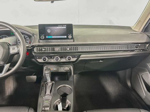 Used 2024 Honda Civic EX-L image 12