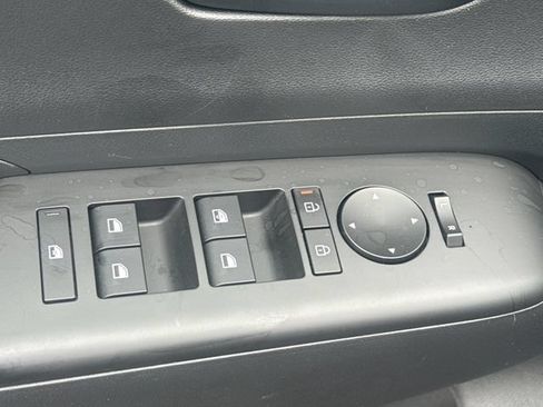 Used 2026 Hyundai Kona SE FWD image 11