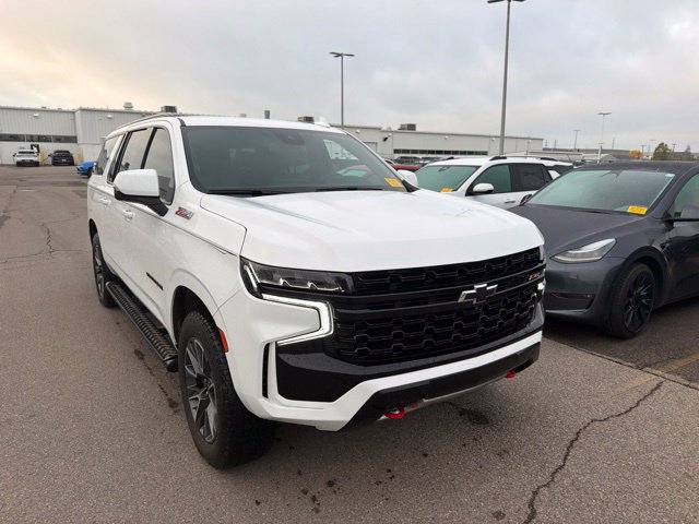 Used 2023 Chevrolet Suburban Z71 w/ Z71 Off-Road Package AWD/4WD image 7