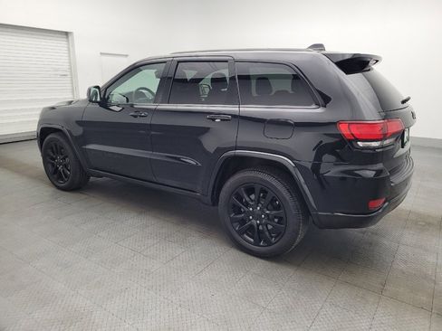 Used 2018 Jeep Grand Cherokee Altitude image 3