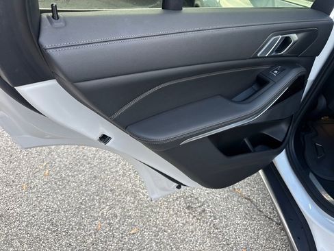 Used 2019 BMW X5 xDrive40i w/ Premium Package 2 image 21