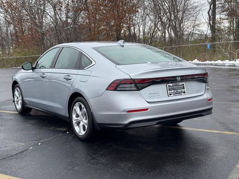 Certified 2025 Honda Accord LX image 6