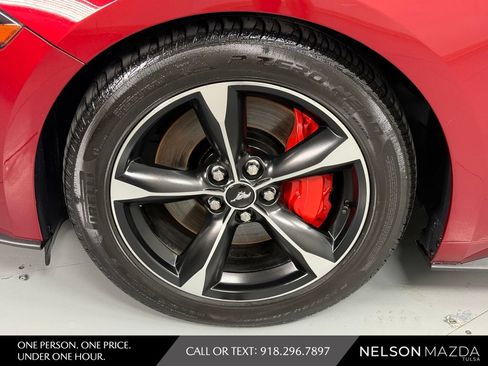 Used 2018 Ford Mustang GT RWD image 13