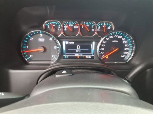 Used 2019 Chevrolet Suburban Premier image 30