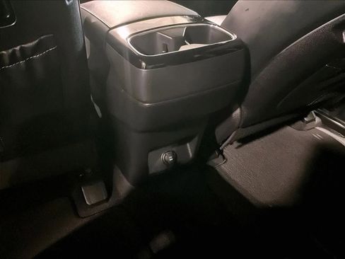 Used 2023 Kia Telluride S image 28