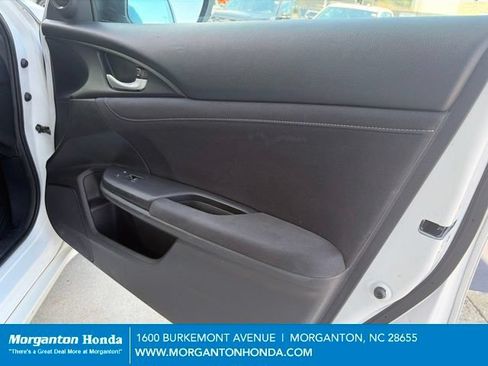 Used 2019 Honda Insight LX image 32