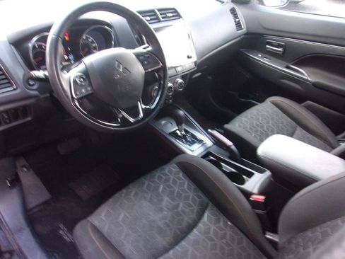 Used 2022 Mitsubishi Outlander Sport ES image 8