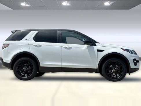 Used 2017 Land Rover Discovery Sport HSE AWD/4WD image 7
