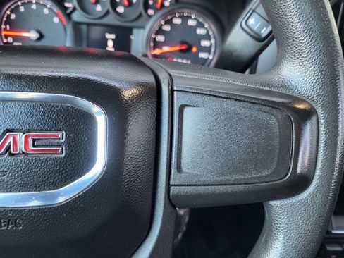 Used 2020 GMC Sierra 2500 4x4 Crew Cab w/ Gooseneck/5TH Wheel Package image 24