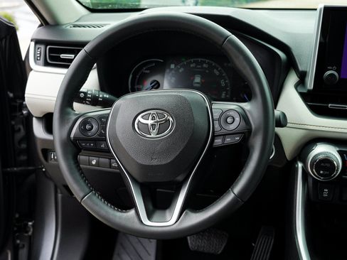Certified 2023 Toyota RAV4 XLE Premium AWD/4WD image 34