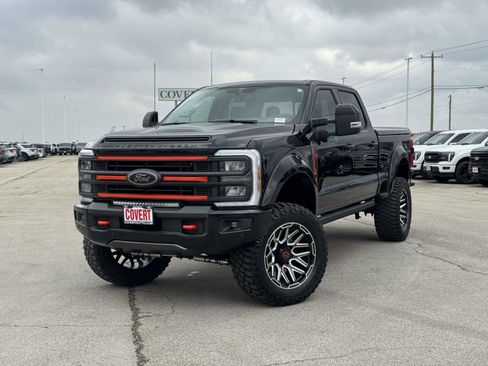 New 2026 Ford F250 Lariat w/ Black Appearance Package AWD/4WD image 2
