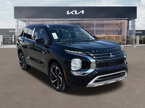 Used 2023 Mitsubishi Outlander SEL image 1