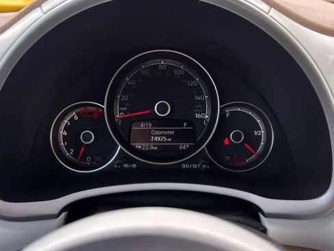 Used 2017 Volkswagen Beetle 1.8T SE FWD image 12