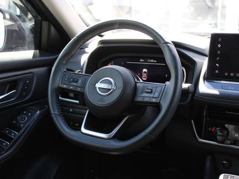 Used 2024 Nissan Rogue SL w/ SL Premium Package AWD/4WD image 20