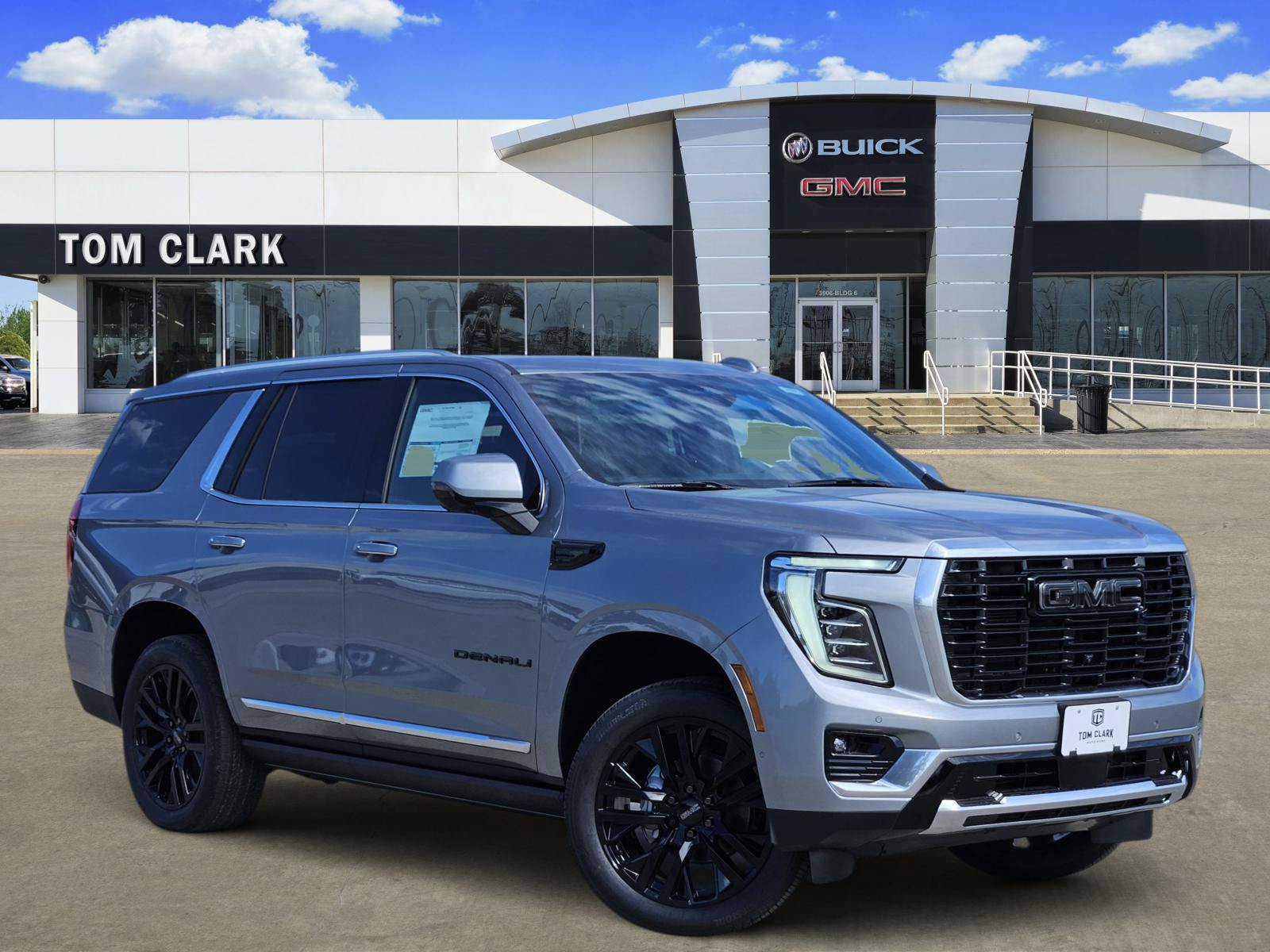 New 2027 GMC Yukon Denali w/ Denali Reserve Package AWD/4WD image 1
