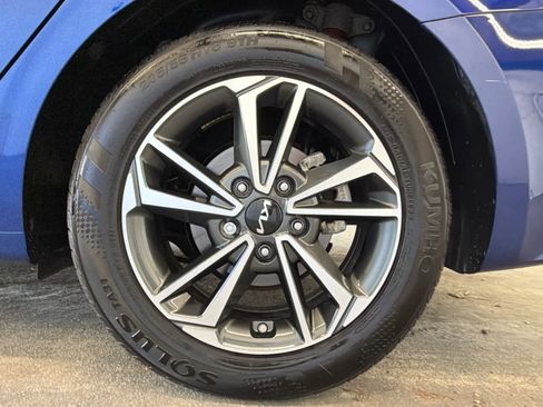 Used 2023 Kia Forte LXS FWD image 10