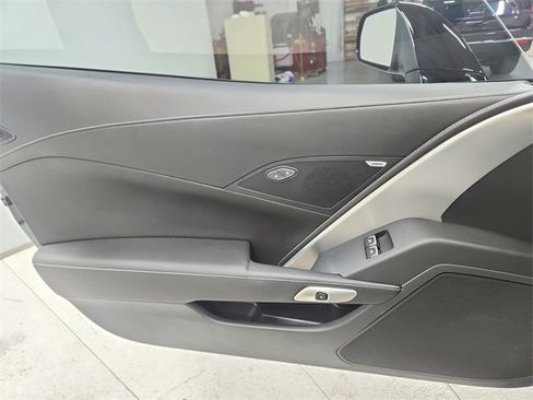 Used 2017 Chevrolet Corvette Stingray Coupe w/ Battery Protection Package image 29