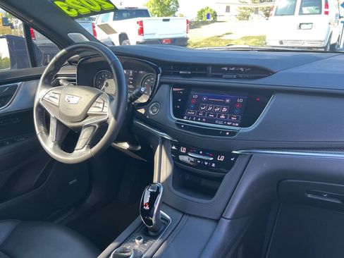 Used 2023 Cadillac XT5 Sportv w/ Technology Package AWD/4WD image 18