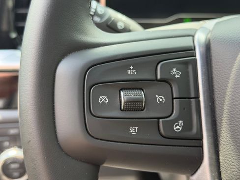 Used 2025 GMC Sierra 1500 Elevation AWD/4WD image 17