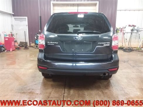 Used 2014 Subaru Forester 2.5i image 8