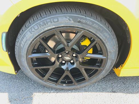 Used 2017 Dodge Charger R/T RWD image 9