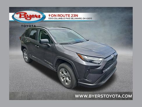 Used 2025 Toyota RAV4 LE AWD/4WD image 1