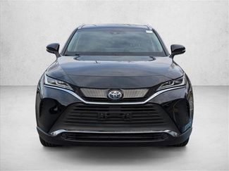 Used 2022 Toyota Venza XLE video 2