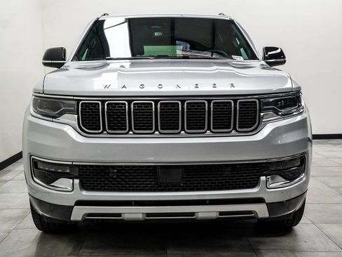 Used 2024 Jeep Wagoneer L Series II AWD/4WD image 7