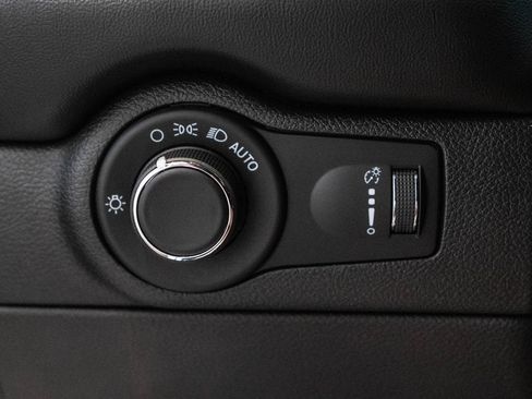 Used 2021 Dodge Durango SRT Hellcat w/ Technology Group AWD/4WD image 26