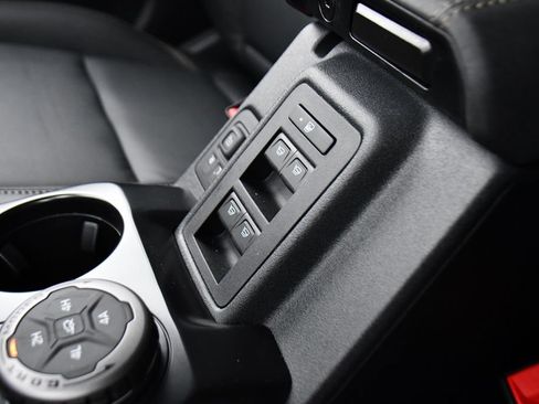 New 2026 Ford Bronco Badlands image 22