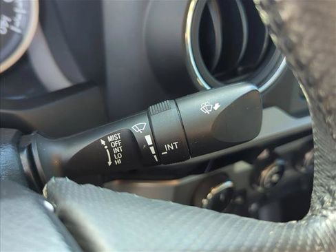 Used 2018 Toyota Tacoma SR5 image 17