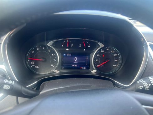Used 2021 Chevrolet Equinox LT FWD image 13