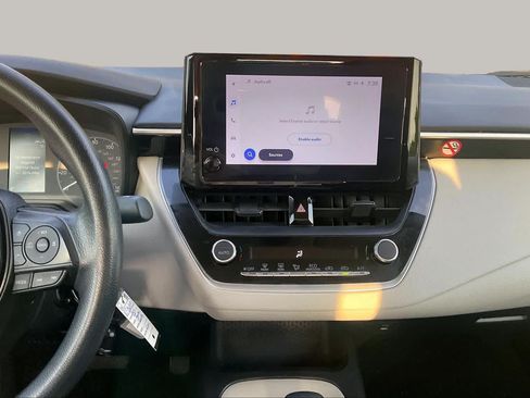 Used 2024 Toyota Corolla LE FWD image 7