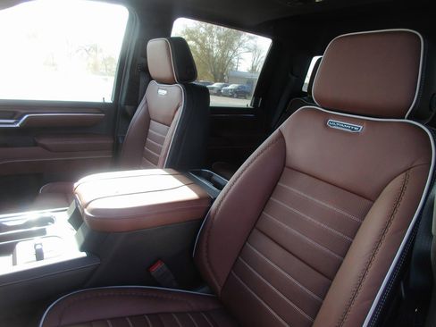 New 2026 GMC Sierra 2500 Denali Ultimate image 14