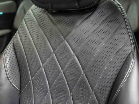 Certified 2023 Mercedes-Benz EQS 580 4MATIC SUV image 23