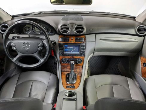 Used 2007 Mercedes-Benz CLK 550 Cabriolet image 17