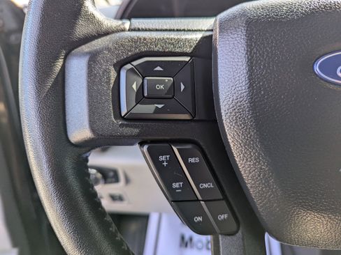 Used 2018 Ford F150 XLT w/ Equipment Group 302A Luxury image 15